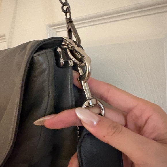 Allsaints Stylish Grey Leather Shoulder chain Bag - Picture 5 of 9